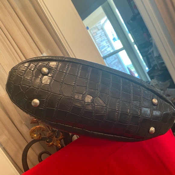 Nice tooled Patricia Nash bag used very little - Picture 3 of 6